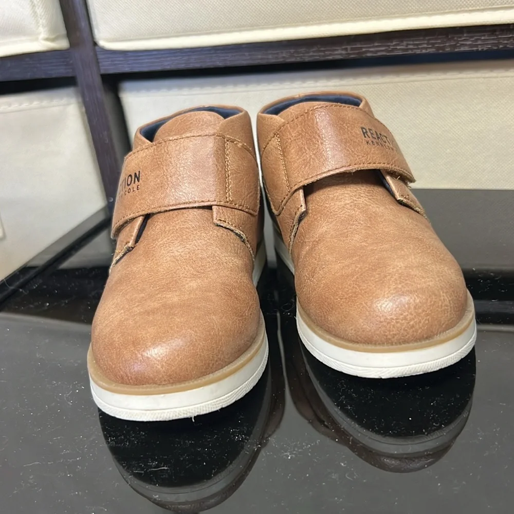 Kenneth Cole‎